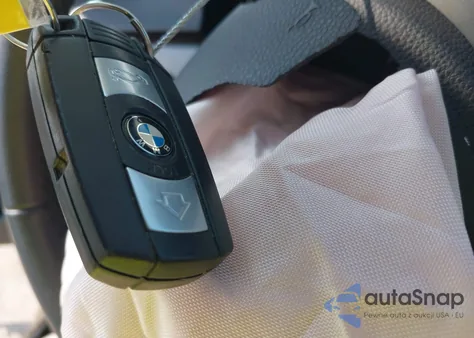 2011 BMW 328I из США, поврежденный, VIN WBAUT9C50BA191921